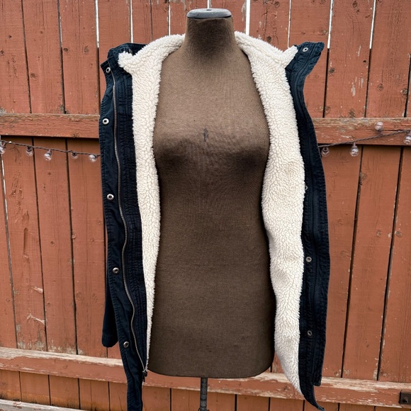 Y2K Hollister Navy Parka-Style Sherpa Lined Jacket - Picture 6 of 12